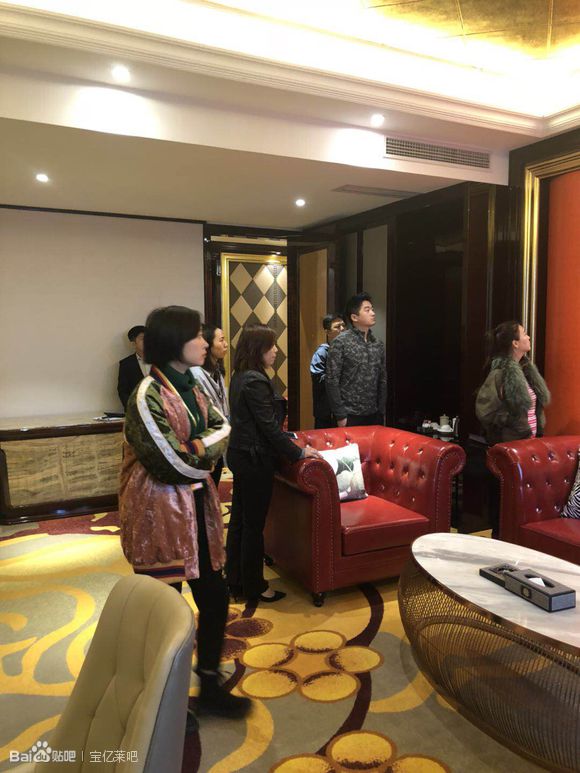衢州国金滨江一号酒店叶董一行走访调研宝亿莱